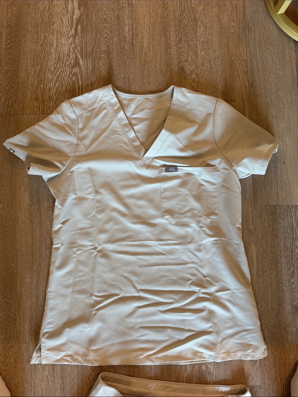 Figs Beige Scrub-Style with Red Drawstring - Picture 2 of 9